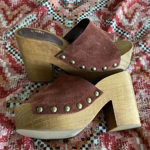 Zara burgundy wooden clogs